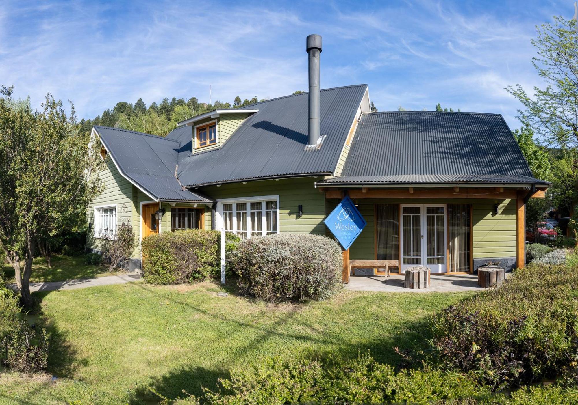 Wesley House Hosteria Boutique San Martín de los Andes Exteriör bild