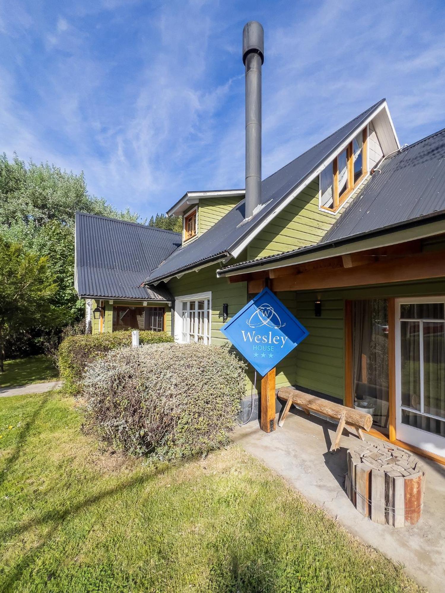 Wesley House Hosteria Boutique San Martín de los Andes Exteriör bild